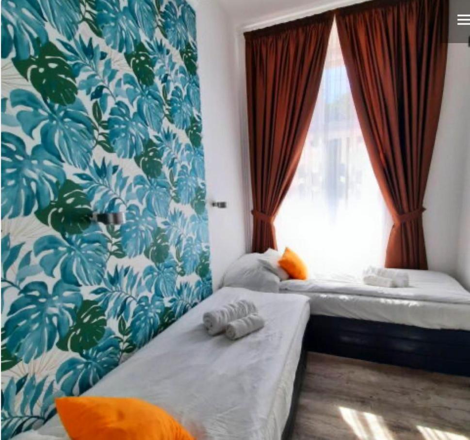 Centrum Wellness Hostel 德布勒森 外观 照片
