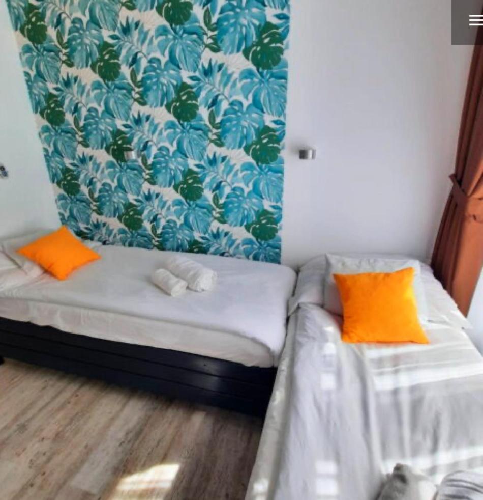 Centrum Wellness Hostel 德布勒森 外观 照片