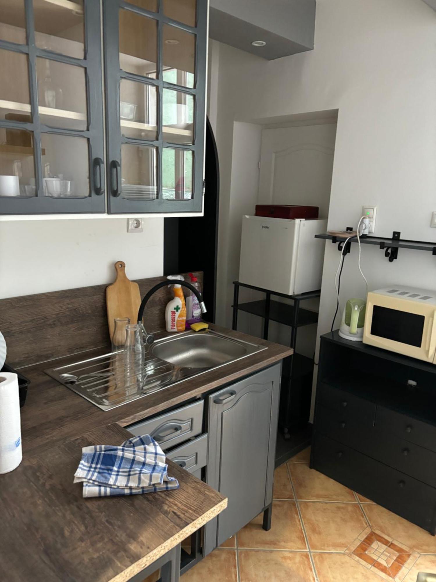 Centrum Wellness Hostel 德布勒森 外观 照片